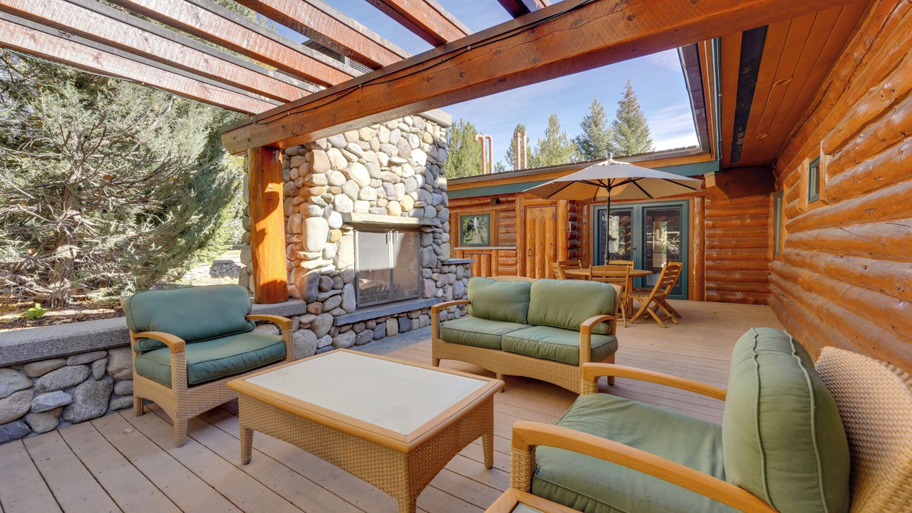 Photo of Livingroom in Weyyakin Ranch