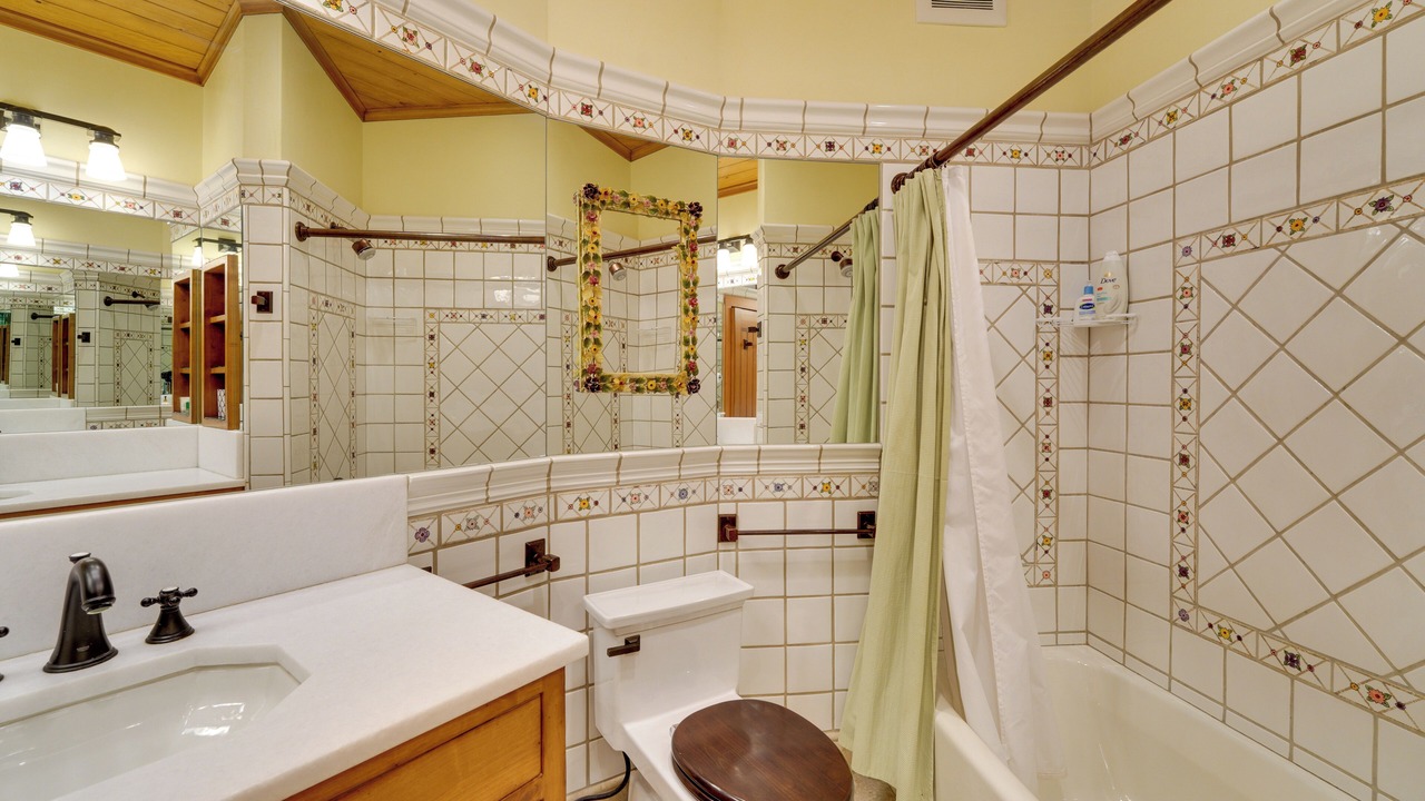 Photo of Bathroom in Weyyakin Ranch