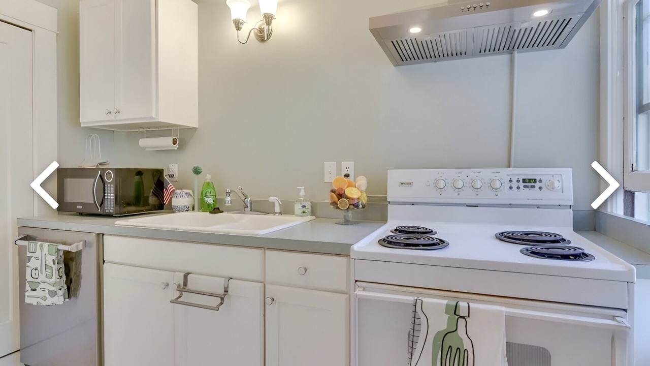 Photo of Kitchen in Hollywood District