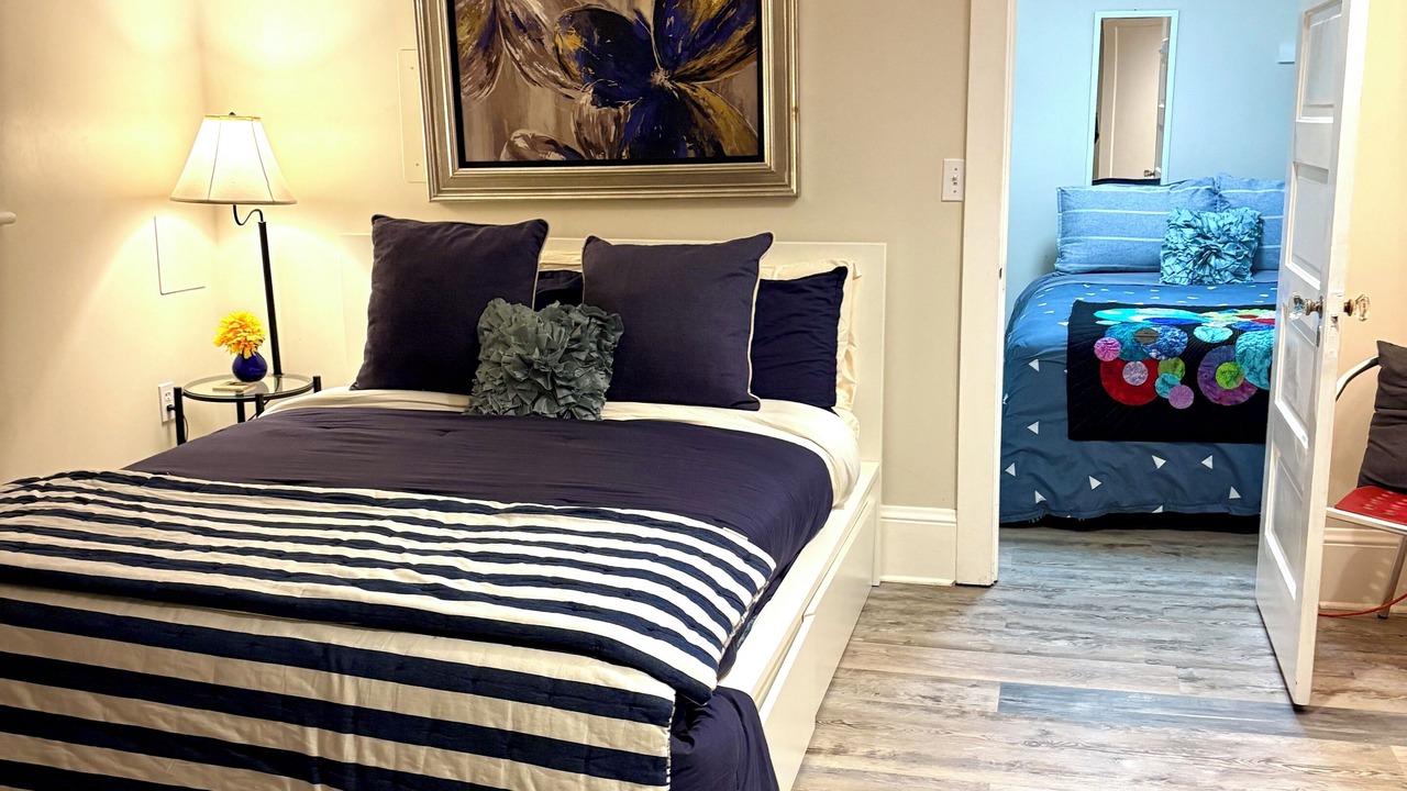Photo of Bedroom in Hollywood District