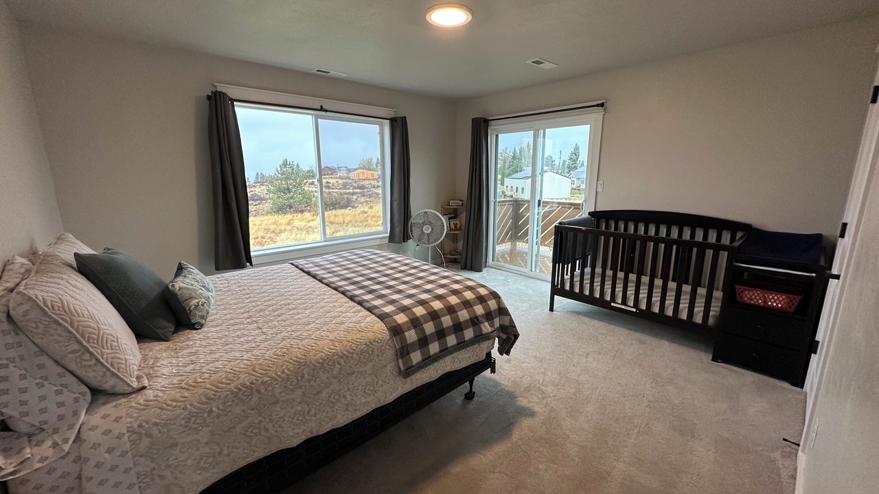 Photo of Bedroom in Chiloquin