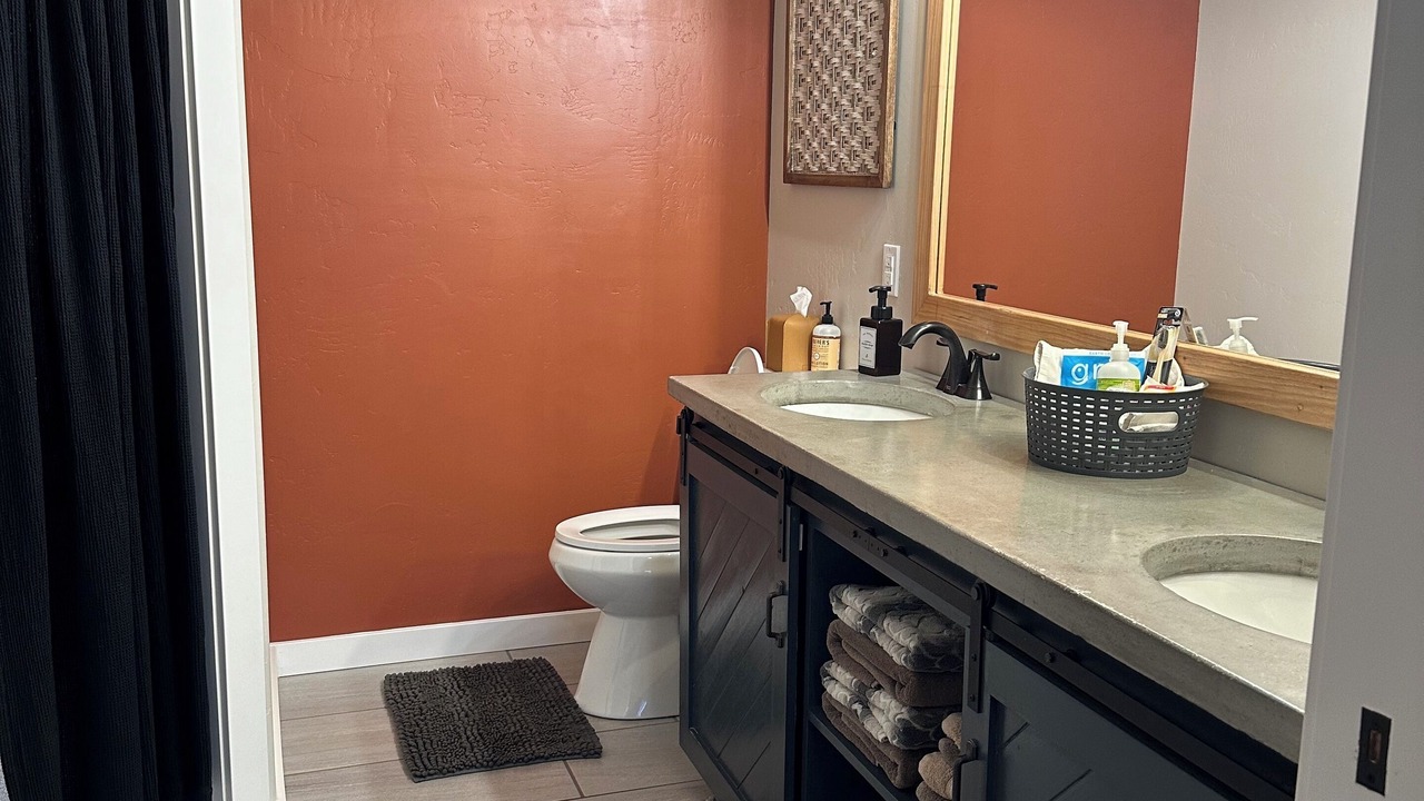 Photo of Bathroom in Chiloquin