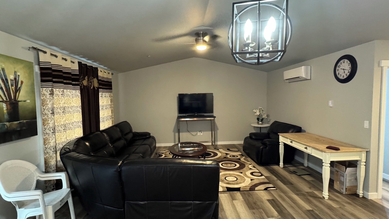 Photo of Livingroom in South End