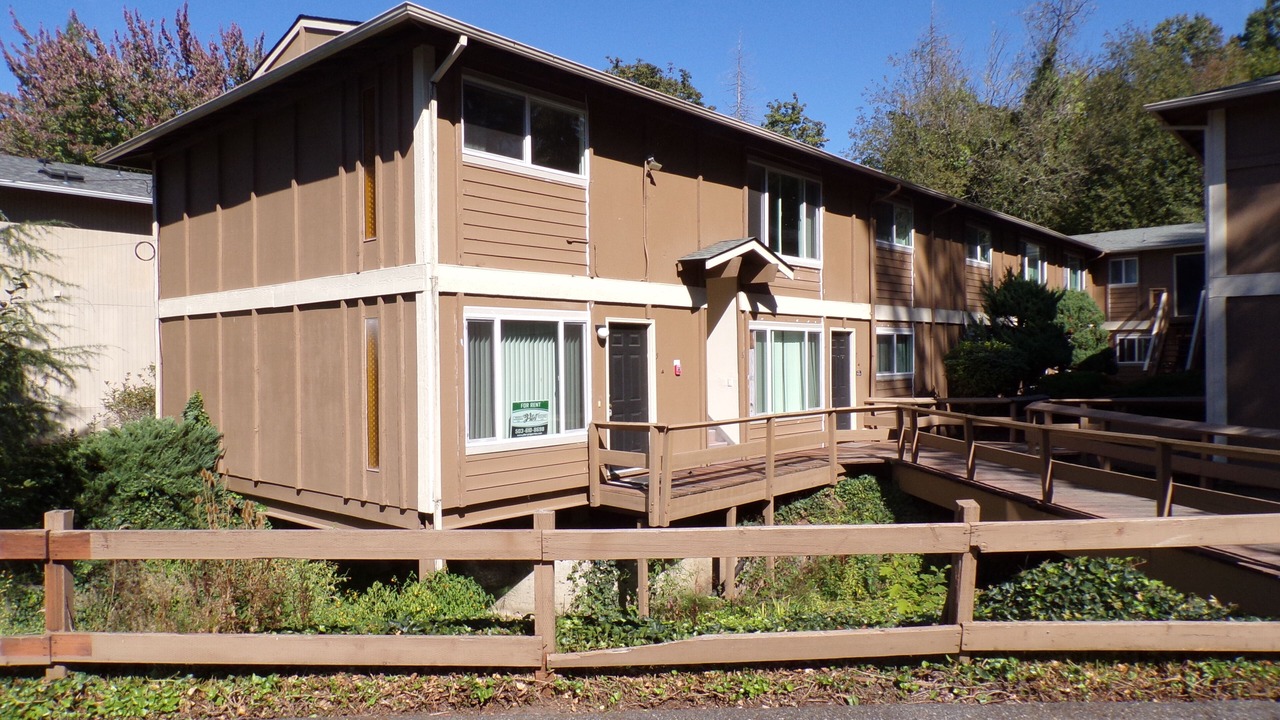 Photo of Outdoor in Bridlemile