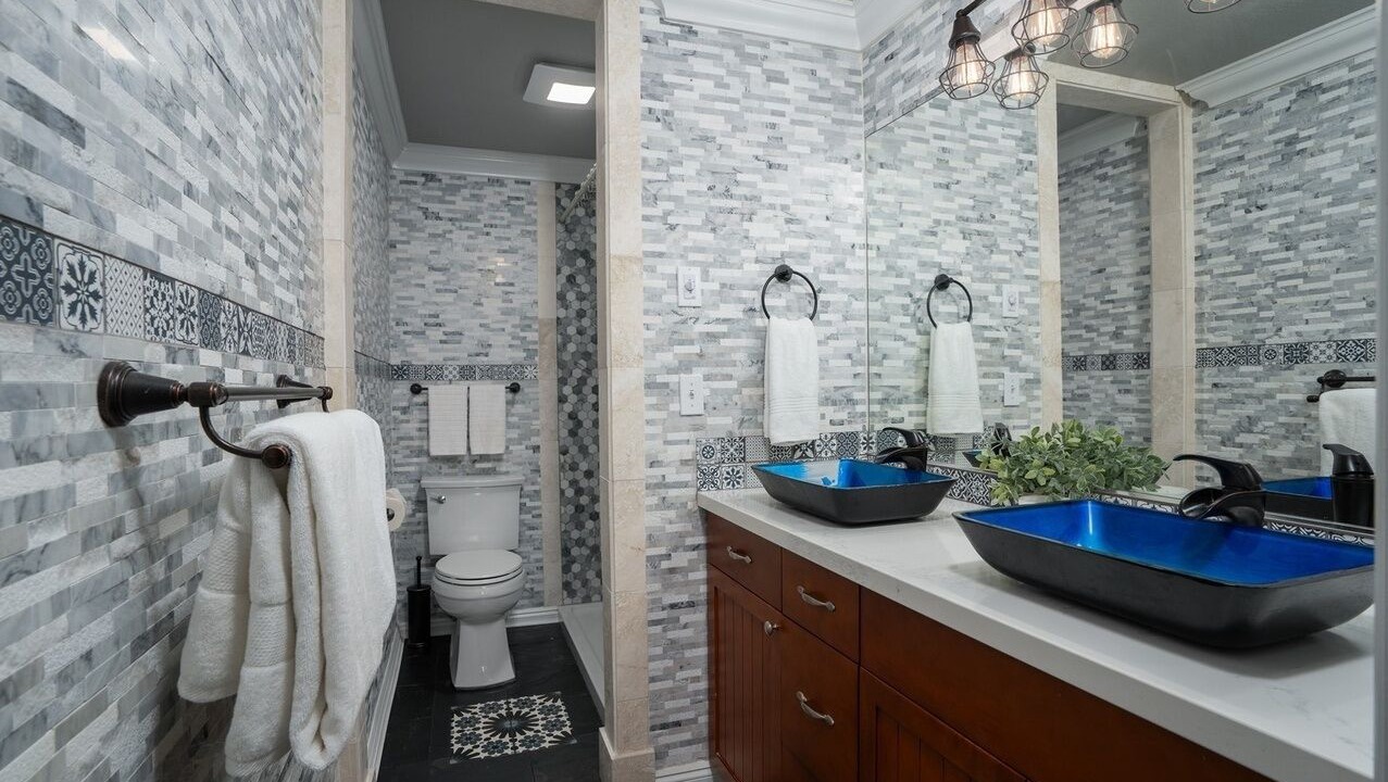 Photo of Bathroom in West End