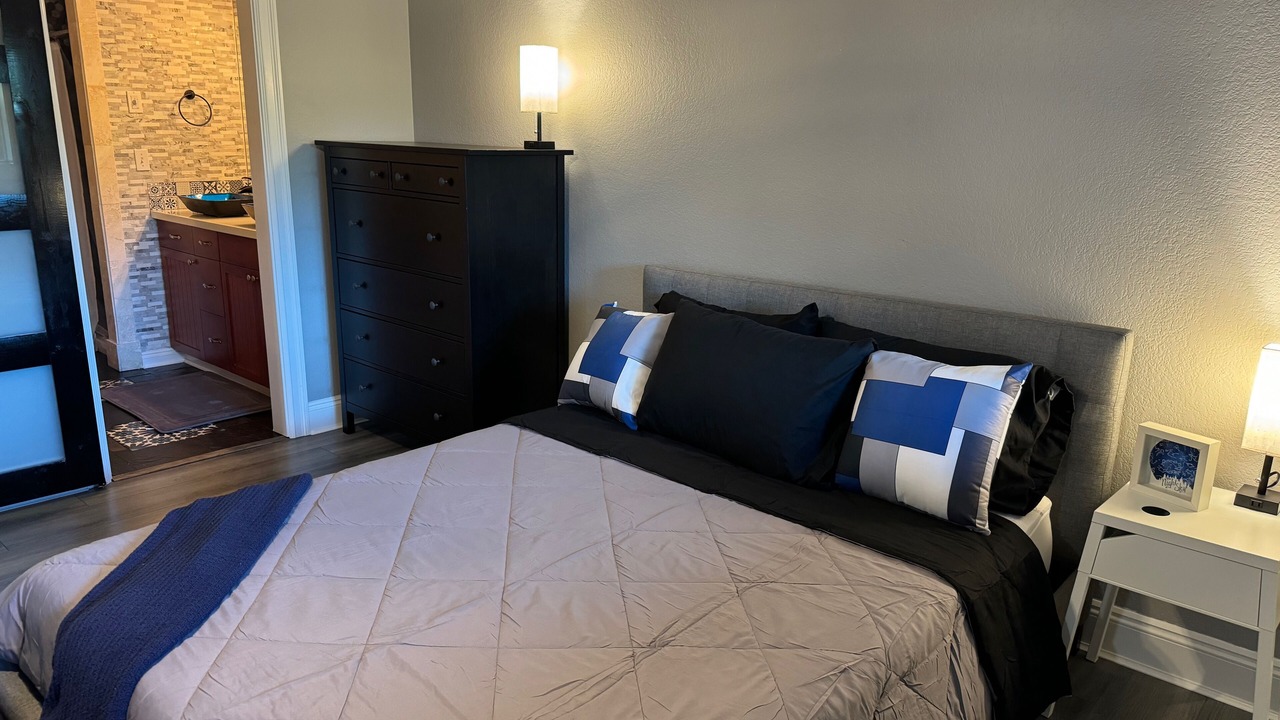 Photo of Bedroom in West End