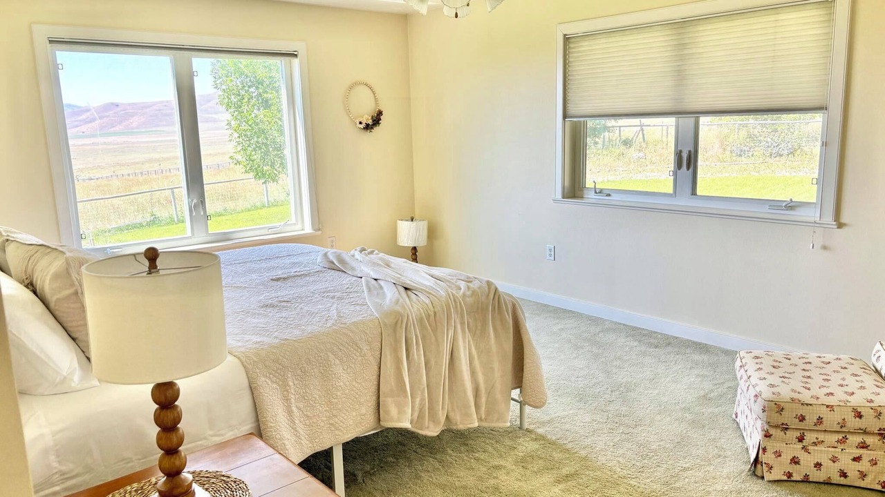 Photo of Bedroom in Holbrook