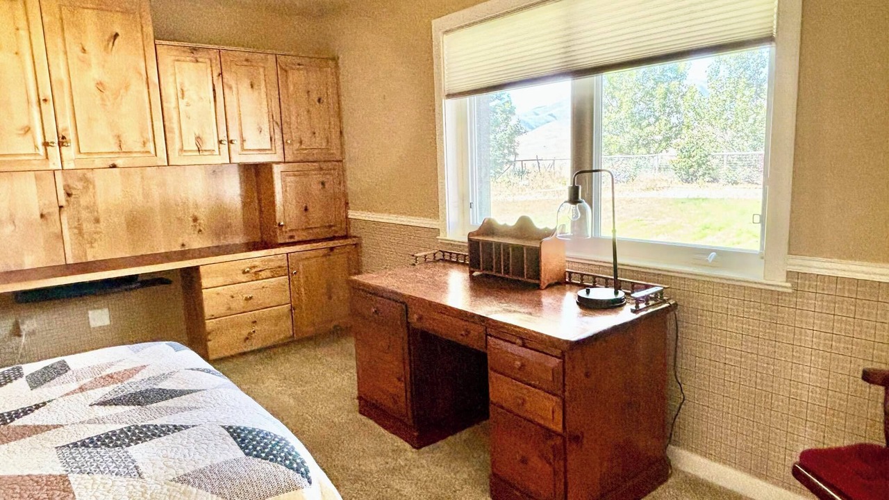 Photo of Bedroom in Holbrook