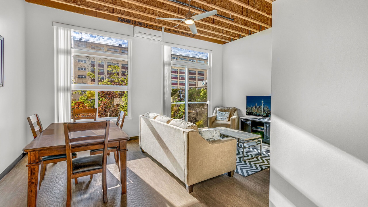 Photo of Livingroom in Bremerton