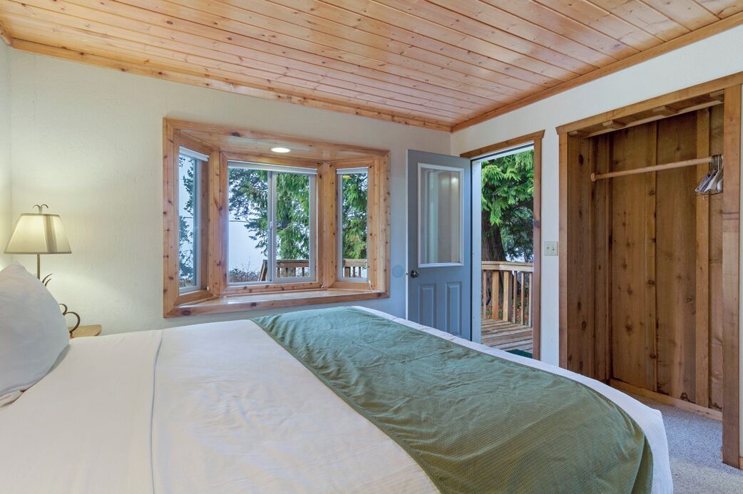 Photo of Bedroom in Eastsound