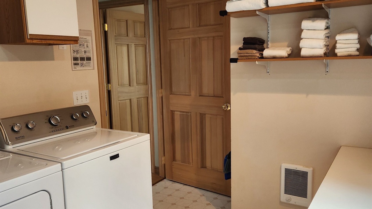 Photo of Bedroom in Eastsound