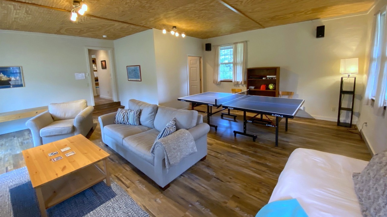 Photo of Bedroom in Eastsound