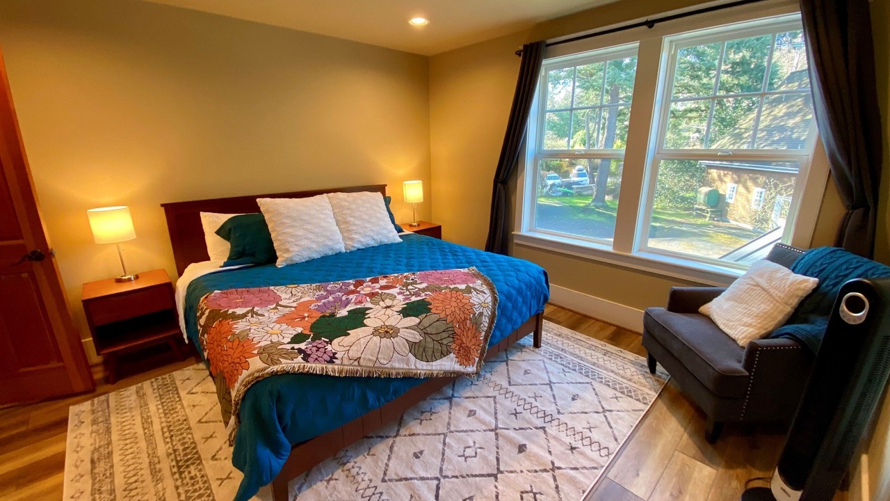 Photo of Bedroom in Eastsound