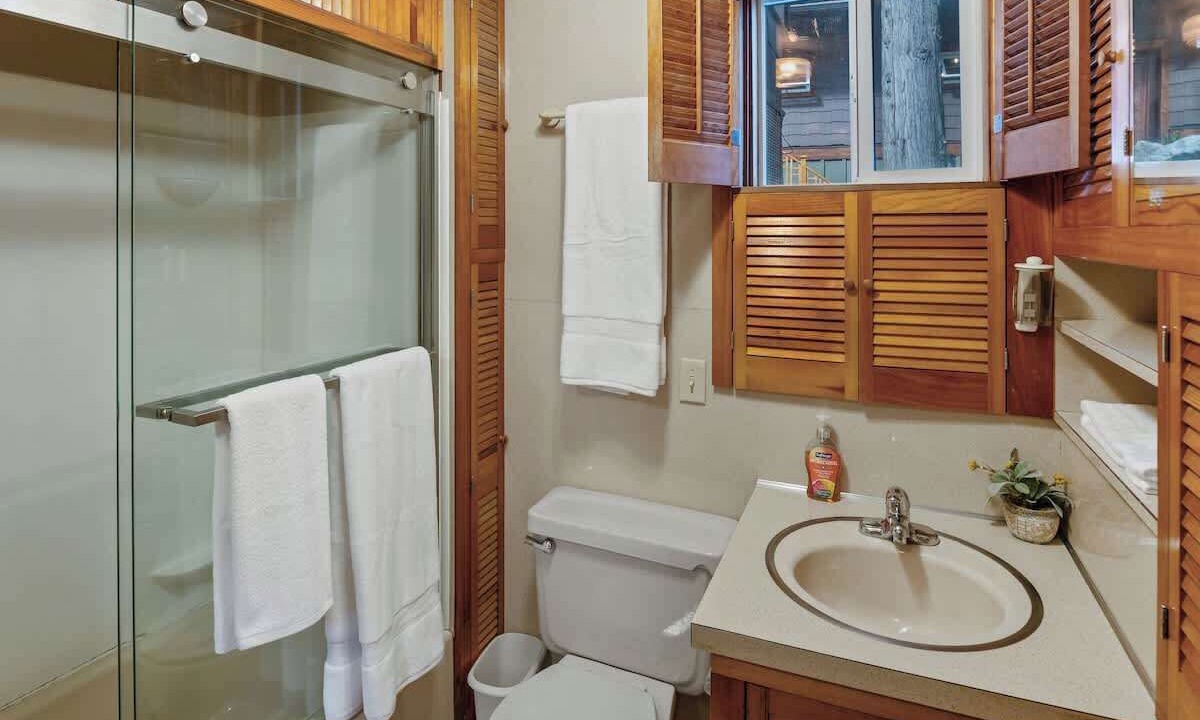 Photo of Bathroom in Sandpoint