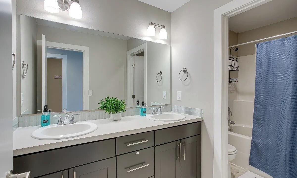 Photo of Bathroom in Lakewood
