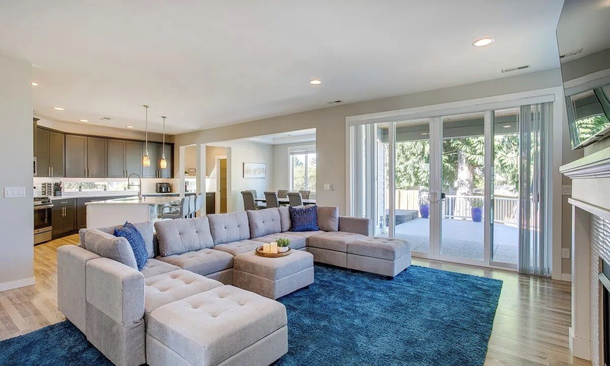 Photo of Livingroom in Lakewood