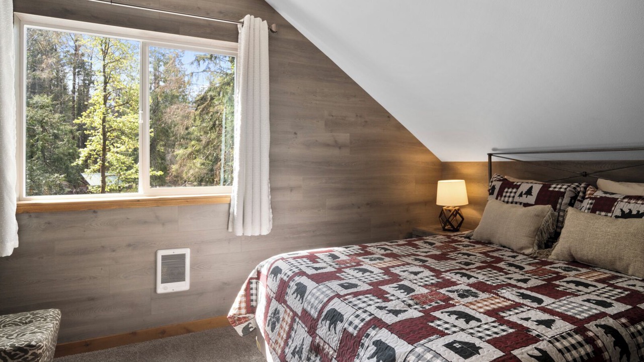 Photo of Bedroom in Nisqually Park