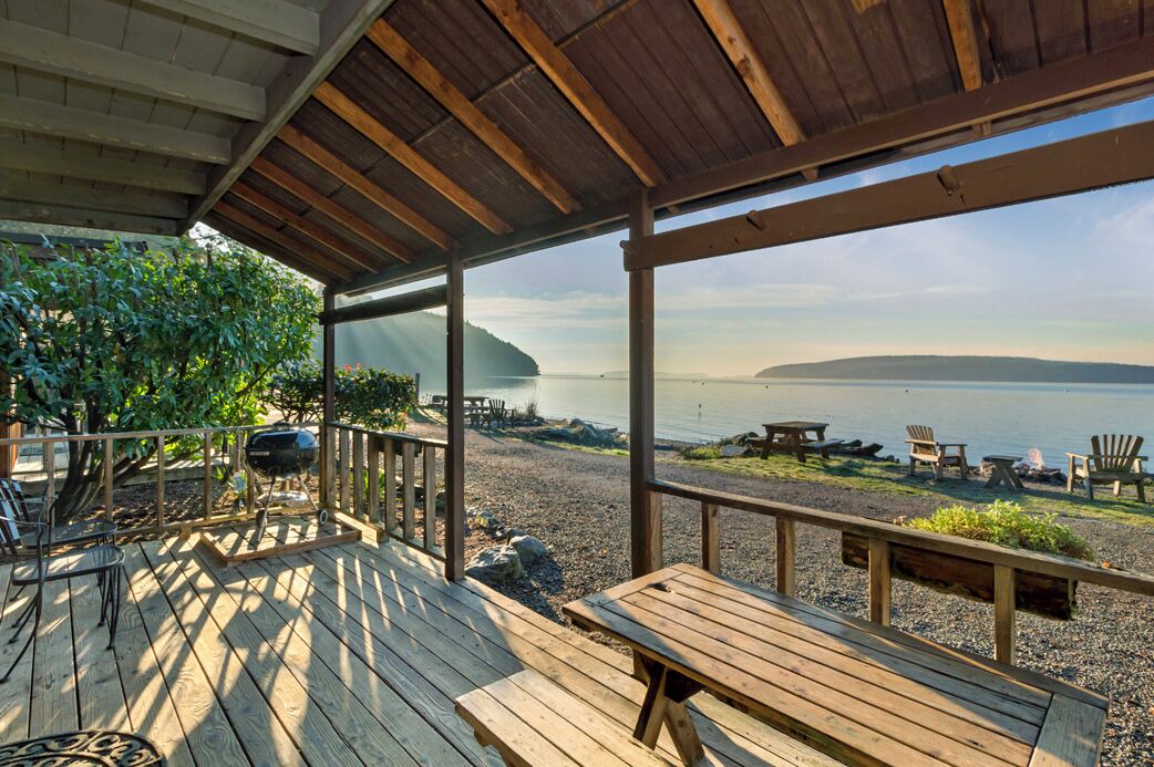 Photo of Patio Balcony in Eastsound