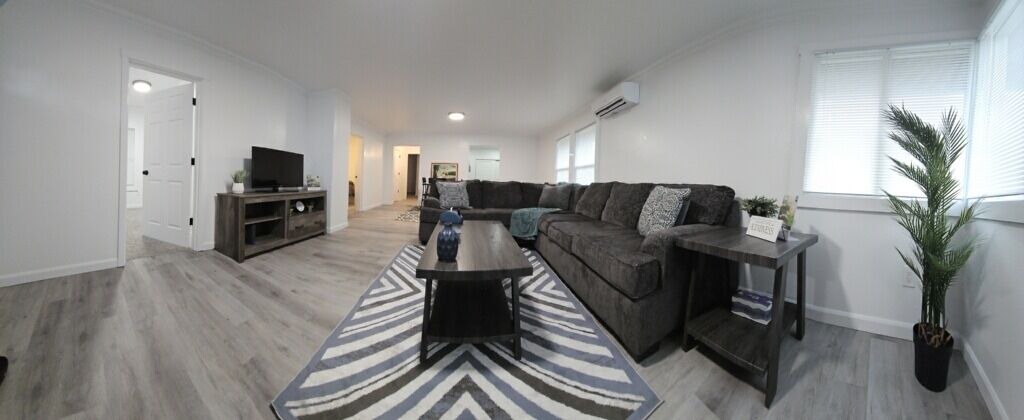 Photo of Livingroom in South Tacoma