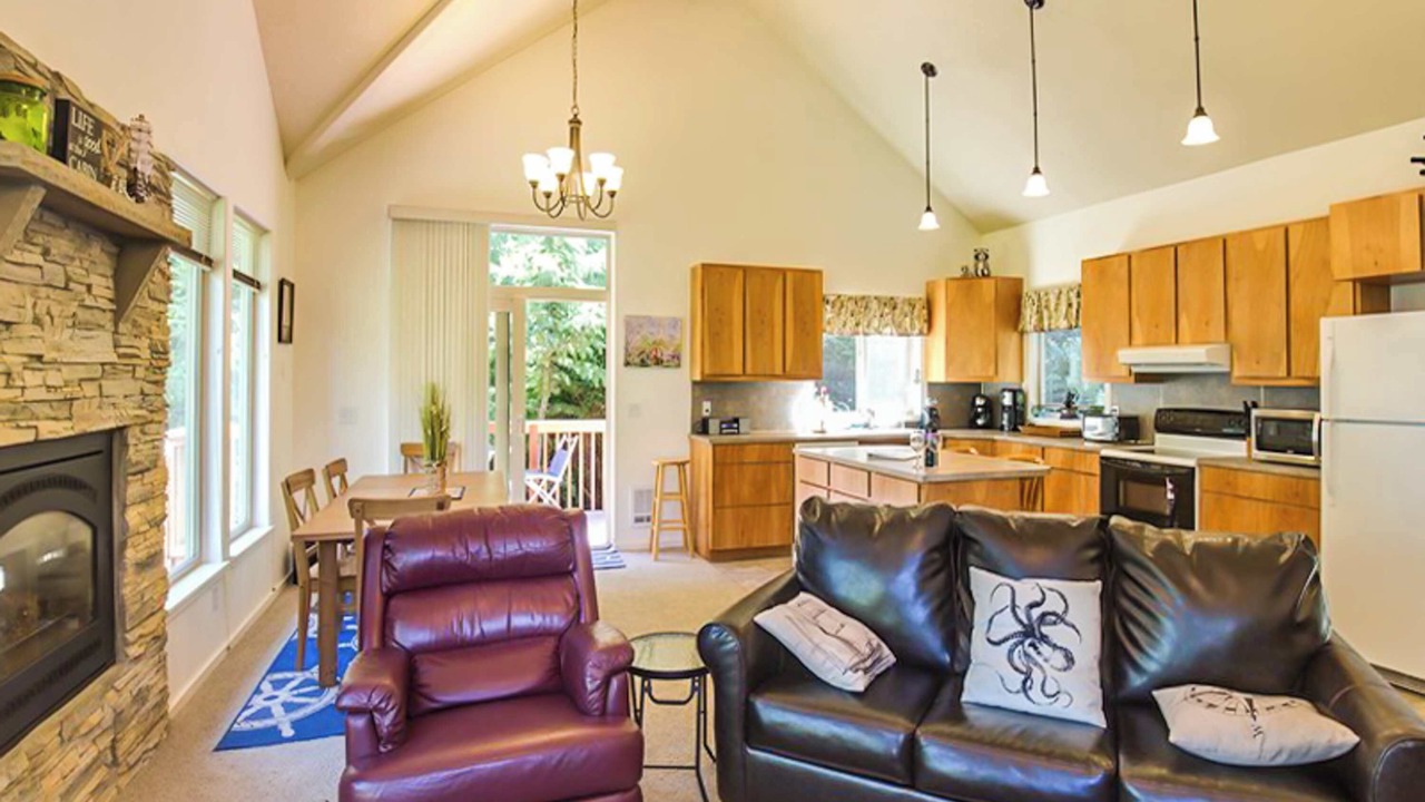 Photo of Livingroom in Sequim