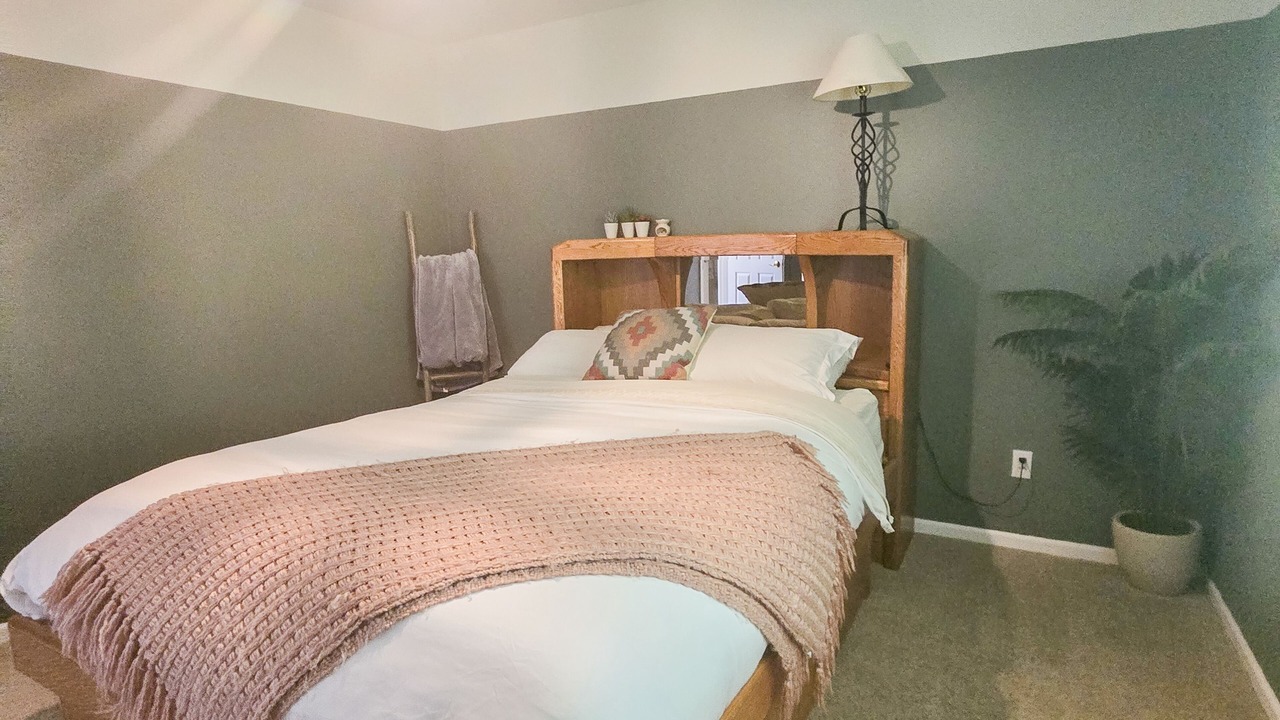 Photo of Bedroom in Maple Grove