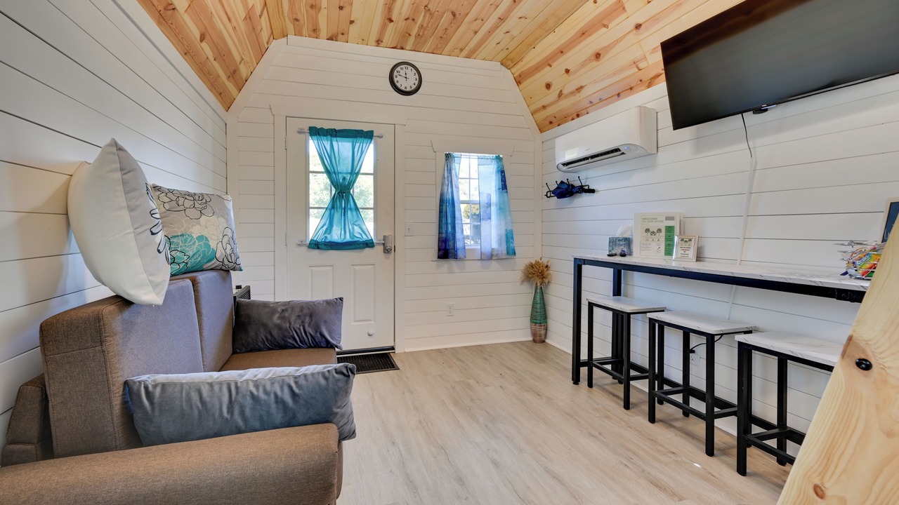 Photo of Livingroom in Austinville