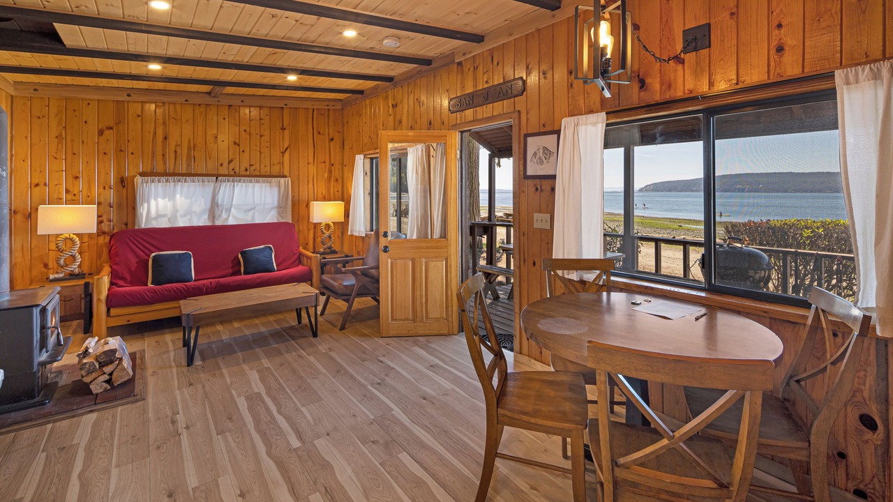 Photo of Livingroom in West Beach