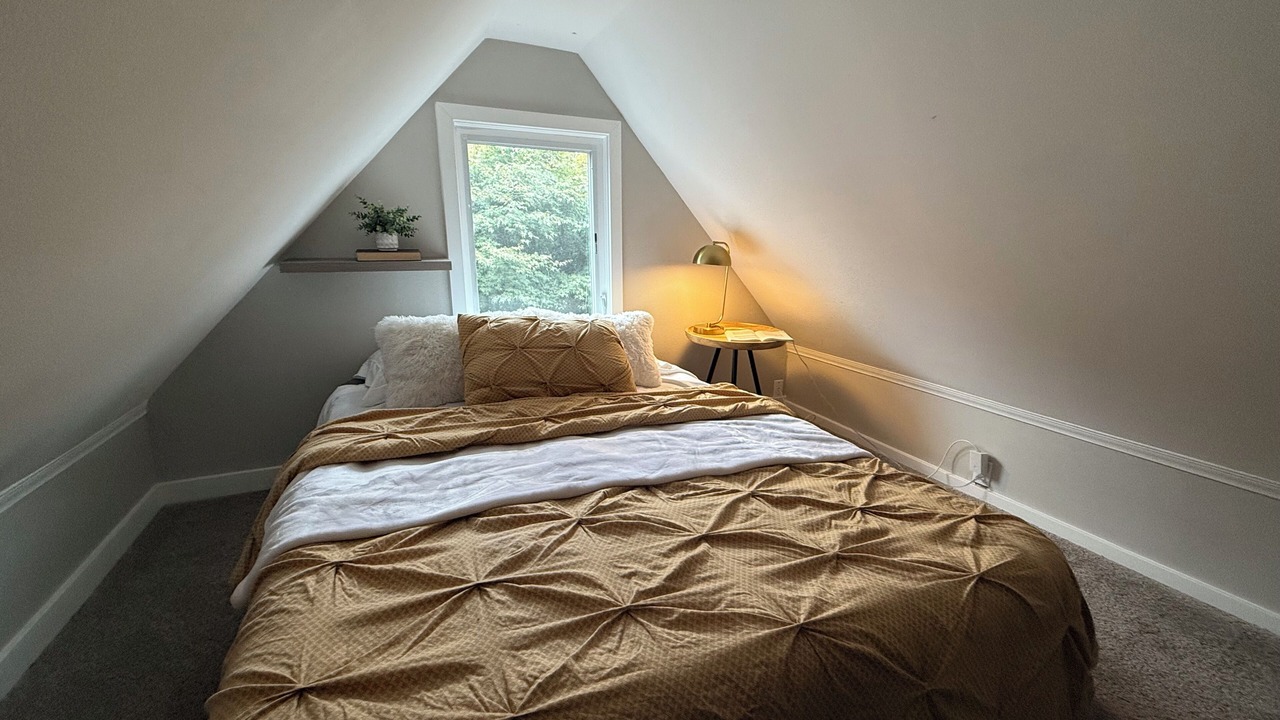 Photo of Bedroom in Tukwila
