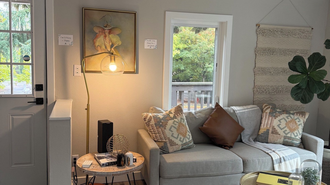 Photo of Livingroom in Tukwila