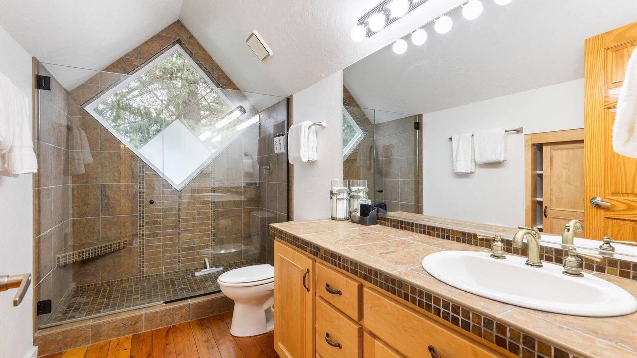 Photo of Bathroom in Worley