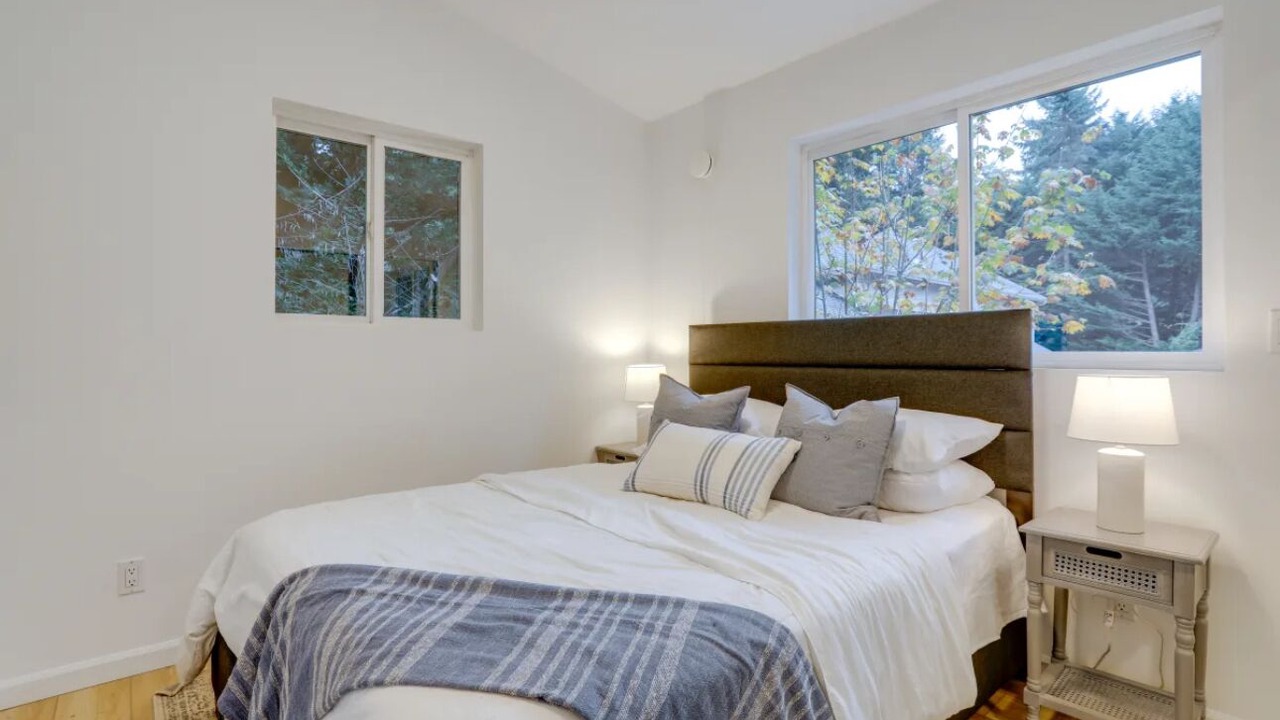 Photo of Bedroom in Inglewood-Finn Hill