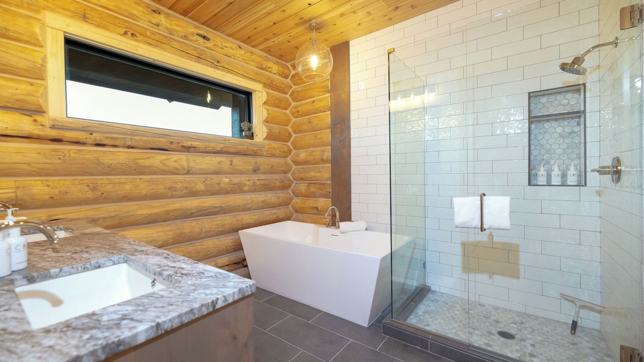 Photo of Bathroom in Victor