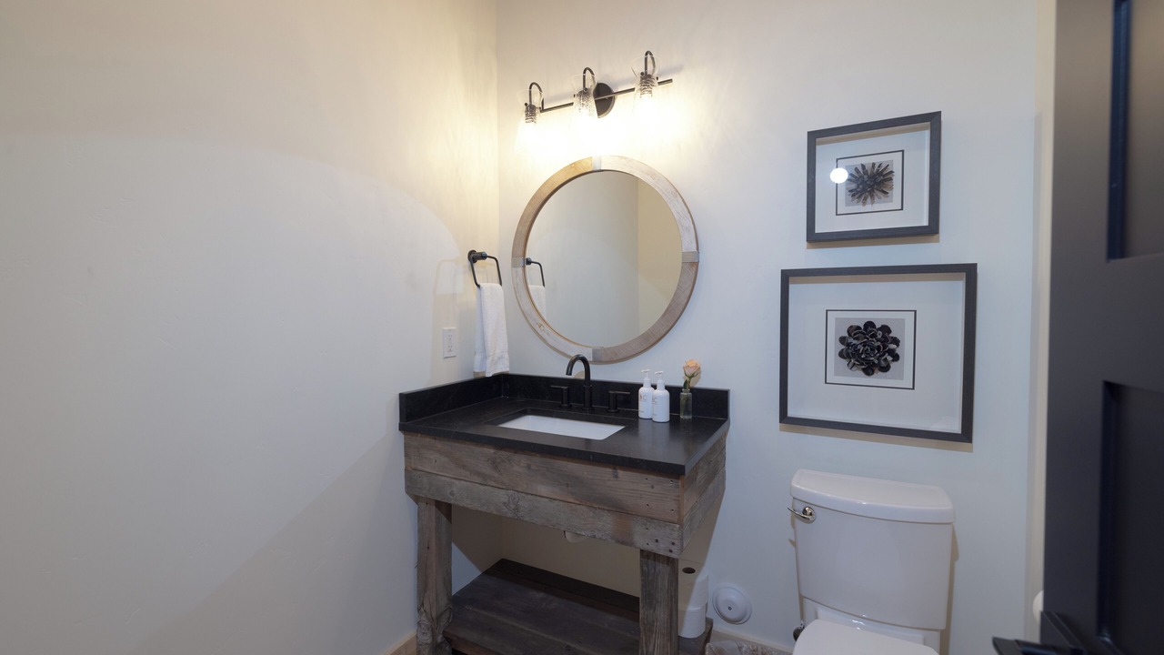Photo of Bathroom in Victor