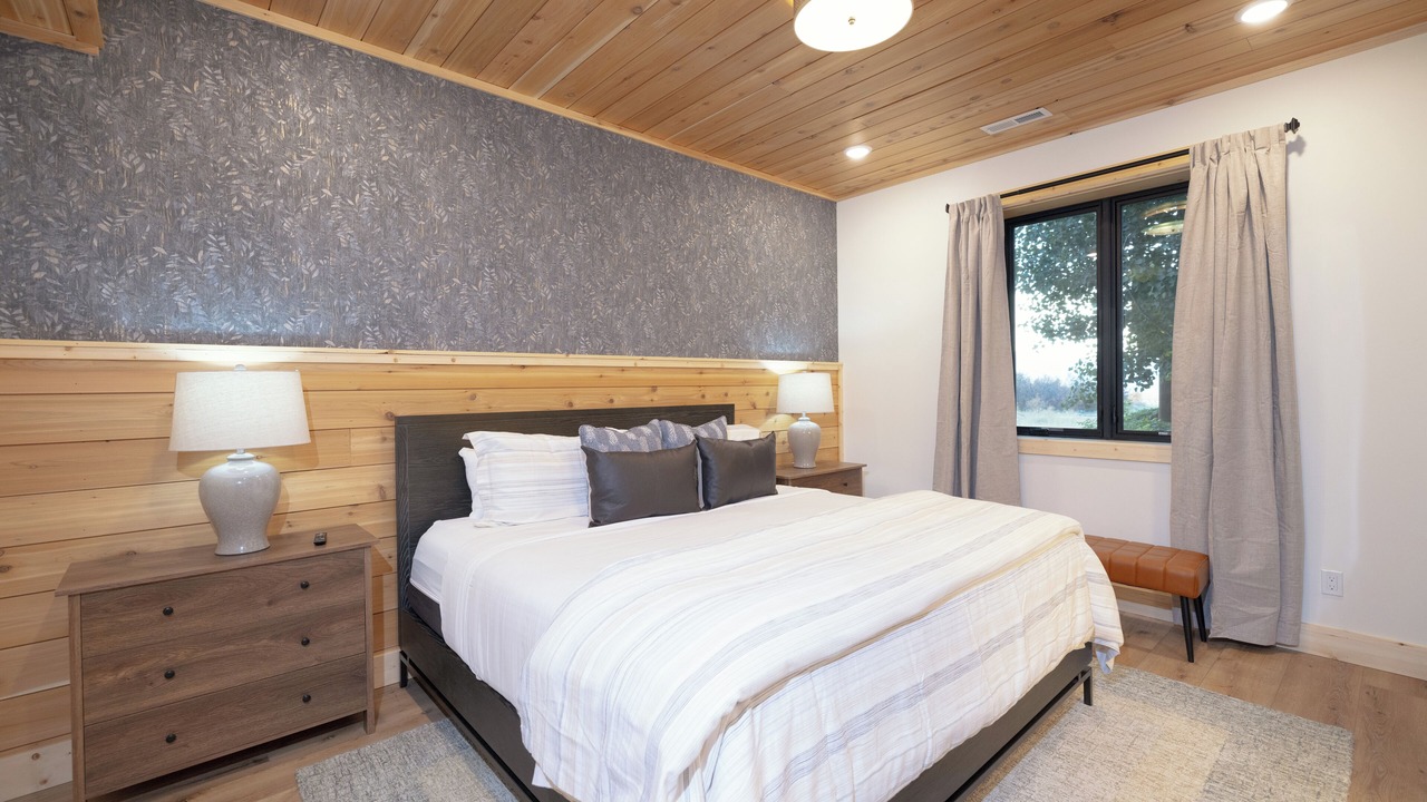 Photo of Bedroom in Victor