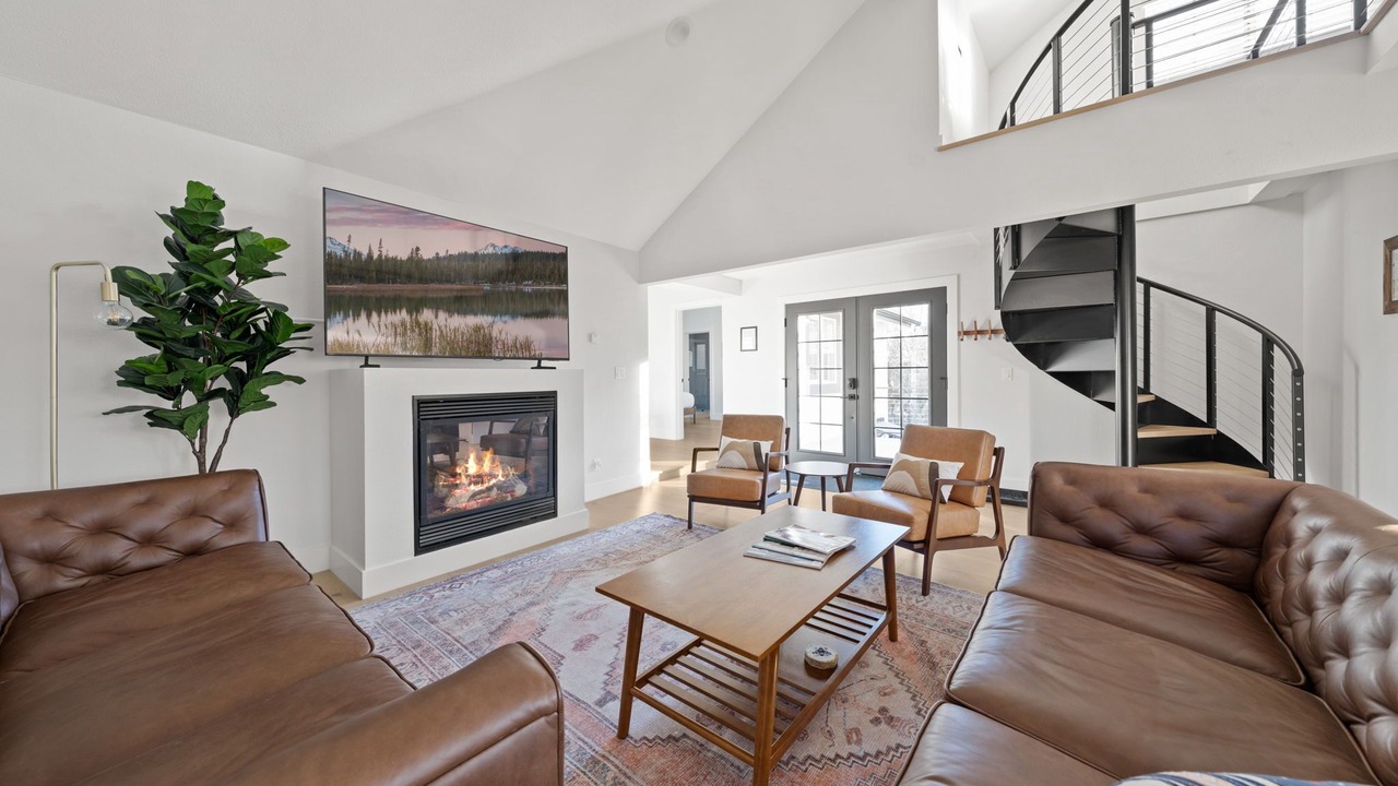 Photo of Livingroom in Bend