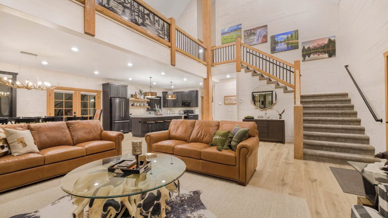 Photo of Livingroom in Island Park