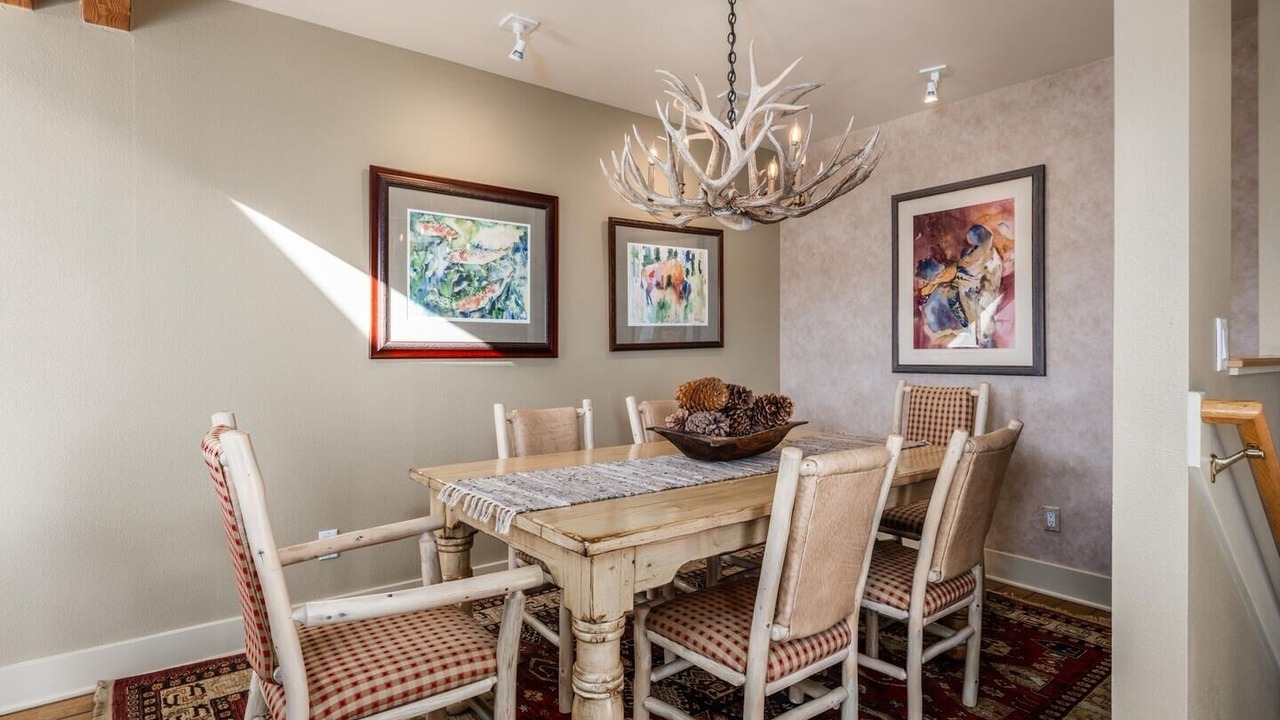 Photo of Bedroom in Saddle Ridge