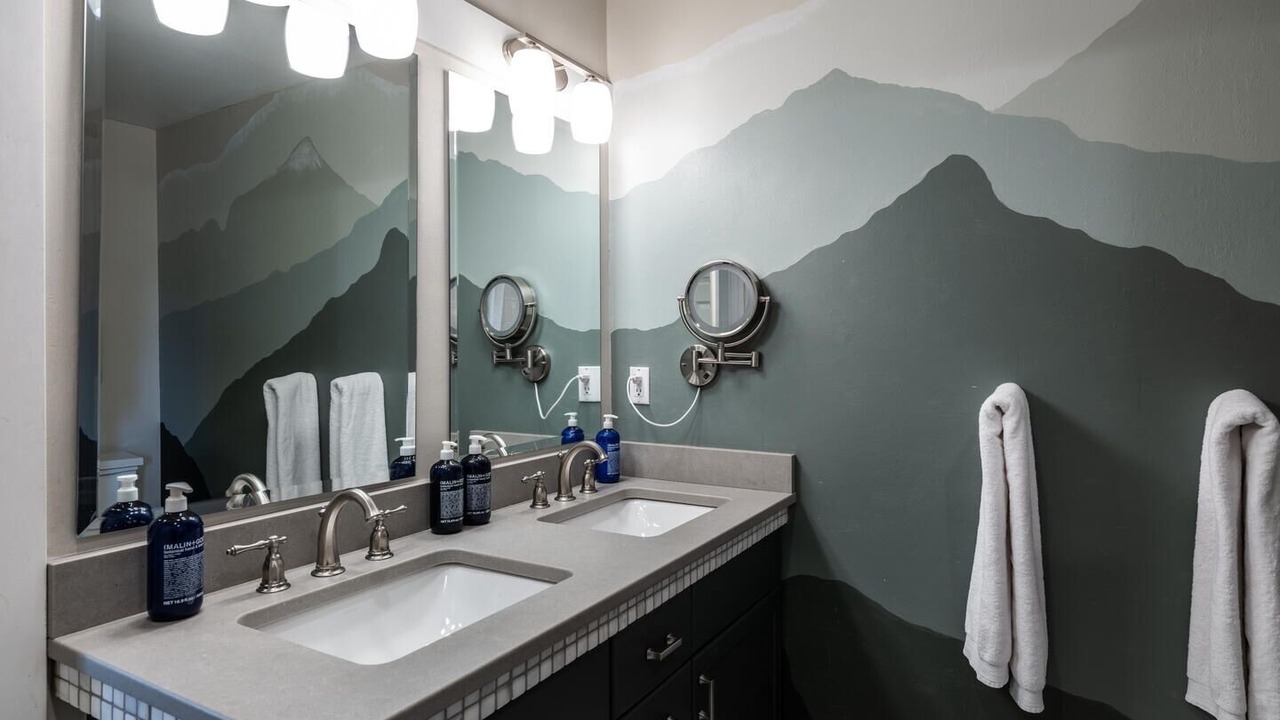 Photo of Bathroom in Saddle Ridge
