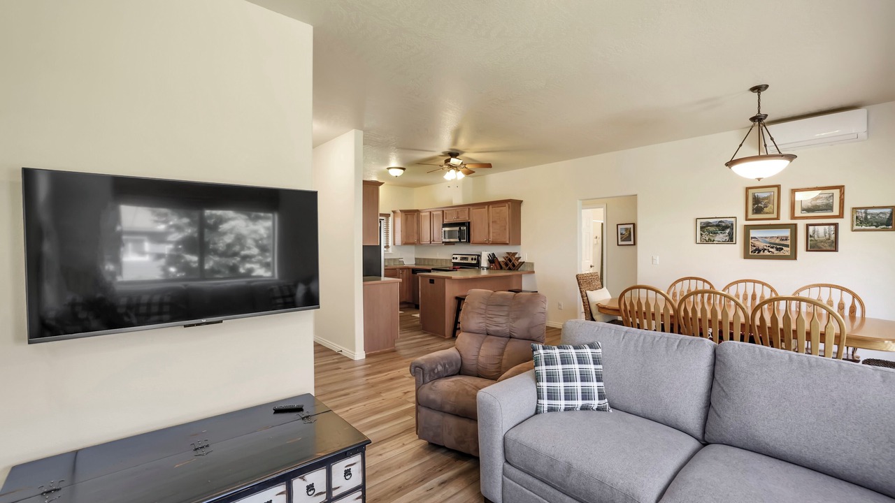 Photo of Livingroom in Donnelly