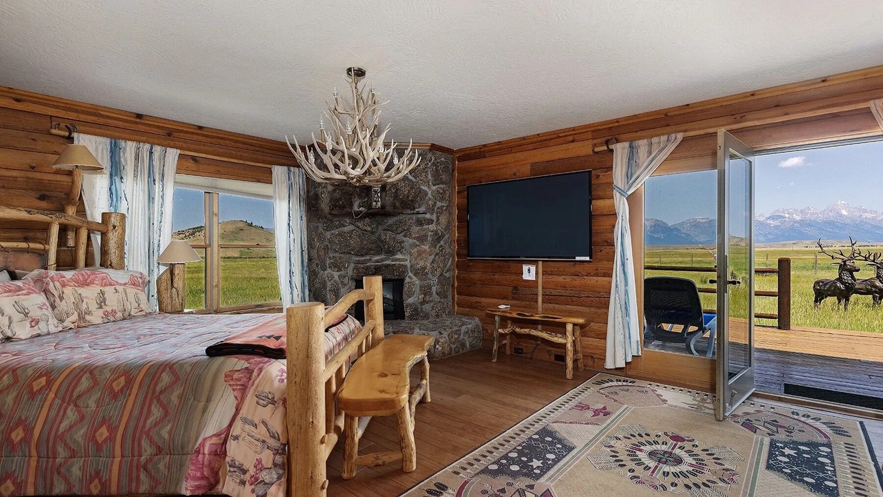 Photo of Bedroom in Jackson
