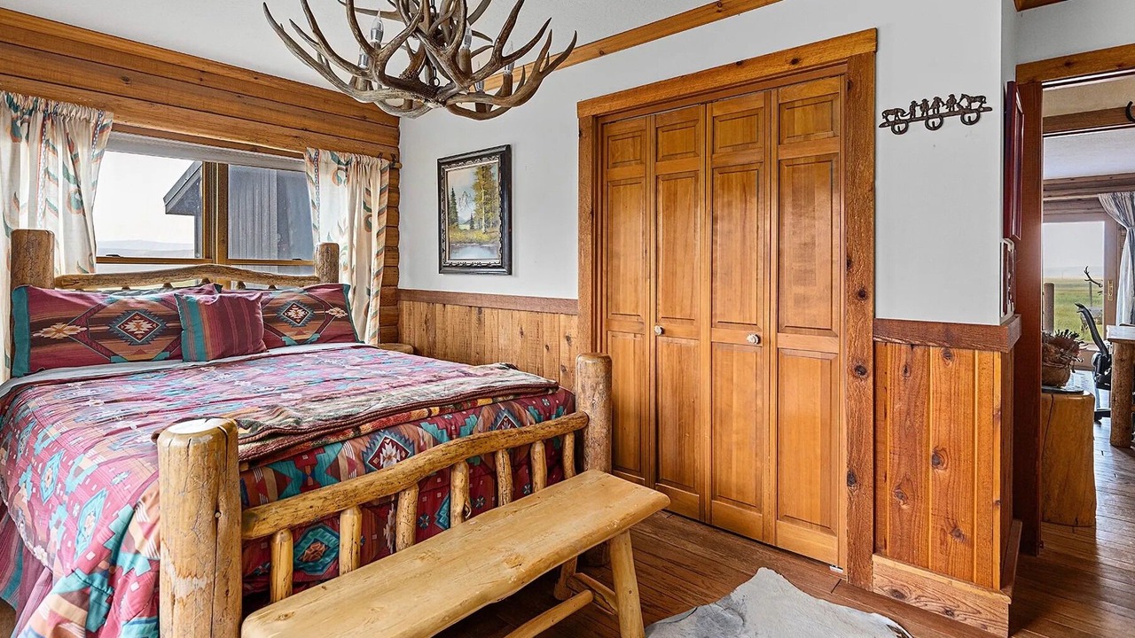 Photo of Bedroom in Jackson
