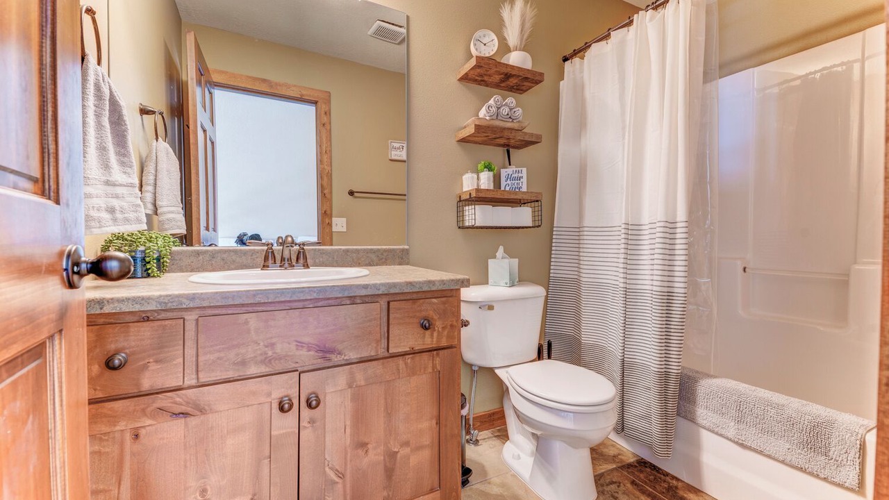 Photo of Bathroom in Spirit Lake