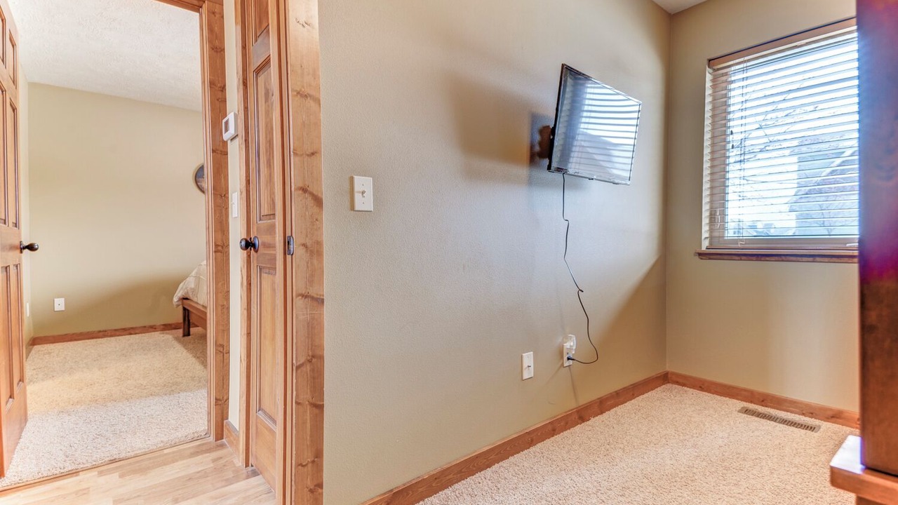 Photo of Bedroom in Spirit Lake