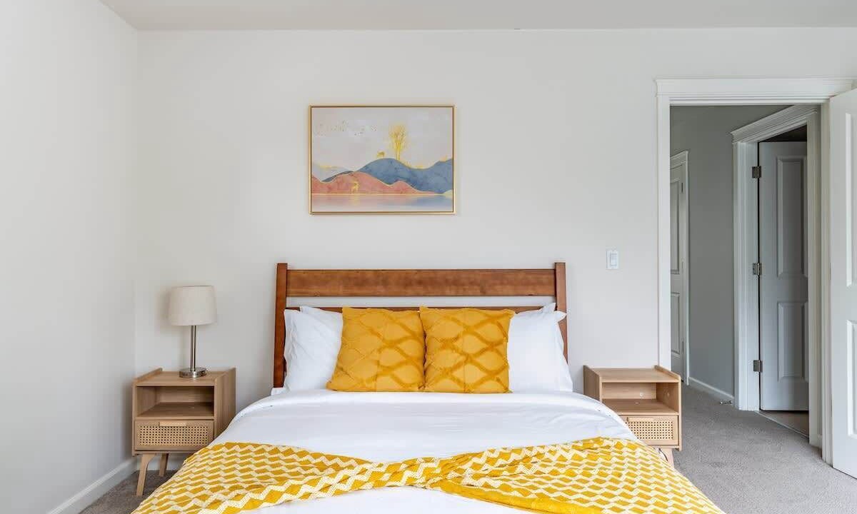 Photo of Bedroom in Edmonds