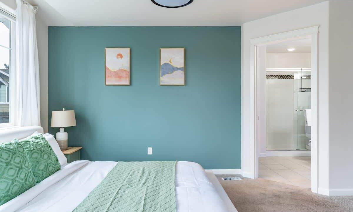 Photo of Bedroom in Edmonds