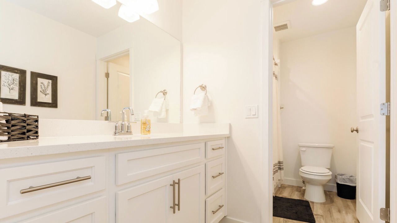 Photo of Bathroom in Garden City