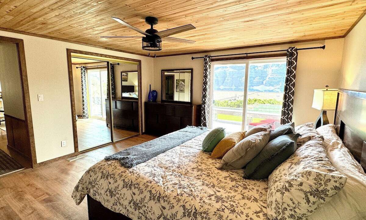 Photo of Bedroom in Sunland Estates