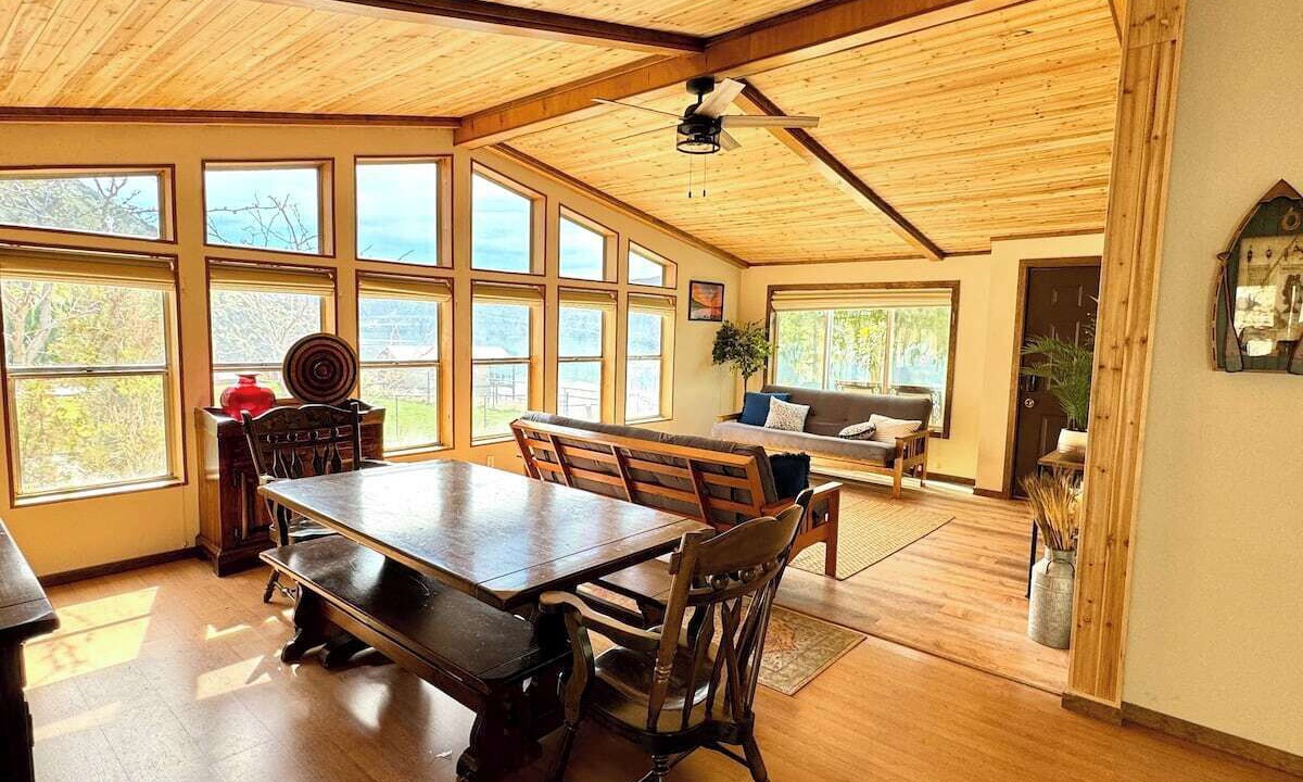 Photo of Livingroom in Sunland Estates