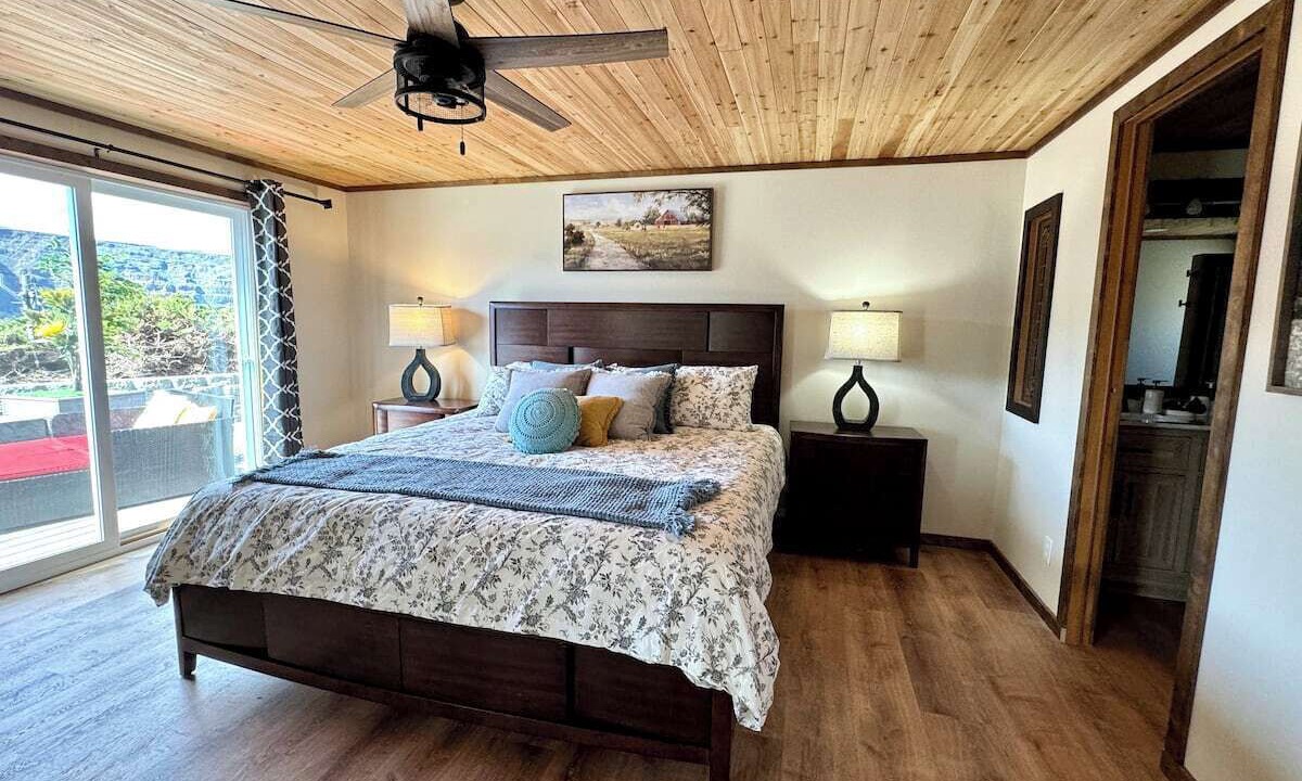 Photo of Bedroom in Sunland Estates