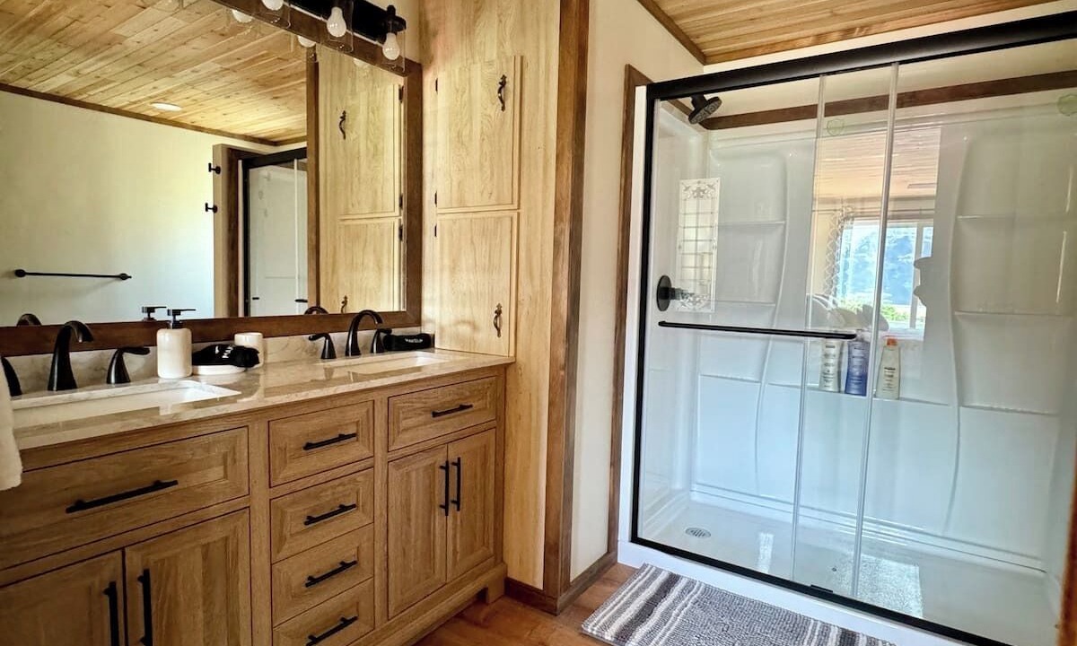 Photo of Bathroom in Sunland Estates
